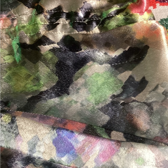 NEW YORK & Co. Colorful Abstract Print Skirt KIMONO - Picture 14 of 16